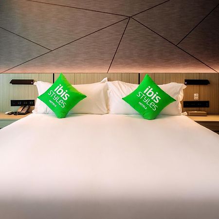 Ibis Styles Dongguan Changan Exteriör bild